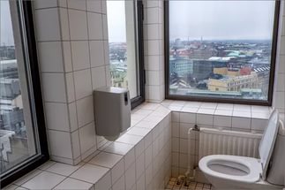 Деликатный вопрос - выбираем окна для ванной комнаты